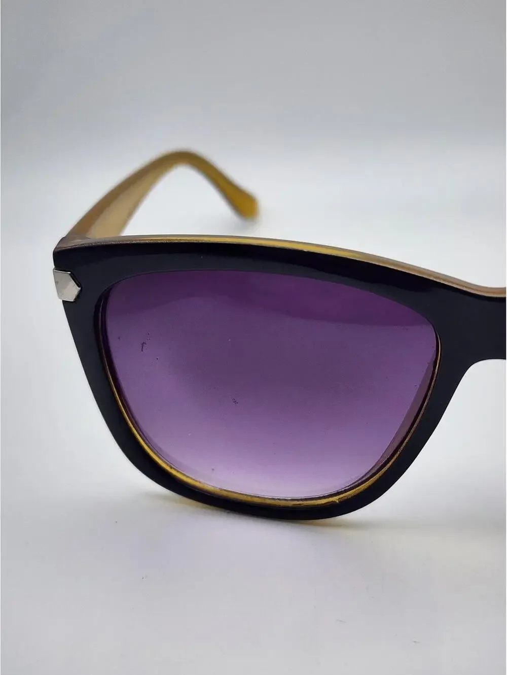 Stradivarius Classic Black Frame Sunglasses with Purple Gradient Lenses